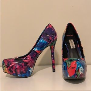 Steve Madden Nala Floral Platform Pump